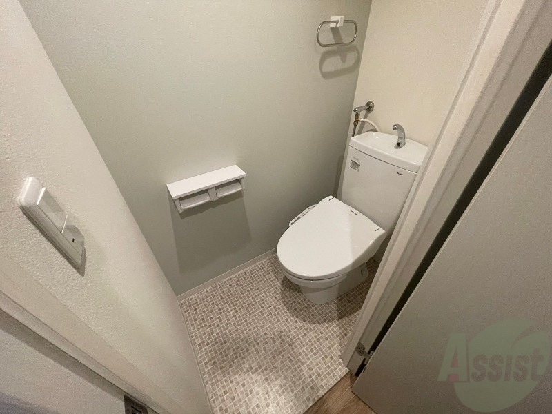 トイレ　トイレです。ウォシュレット付を探している方、おすすめです。