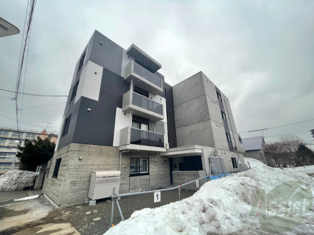 建物外観　札幌市中央区南１７条西「ＡＳＴＥＲ　ＨＯＲＯＨＩＲＡ」