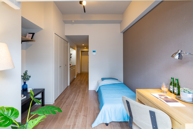 その他部屋・スペース　朝日が差し込む明るいお部屋です　※モデルルーム（反転タイプ）