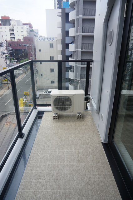 バルコニー　朝日があたる東向きバルコニー！※同間取４０２号室のお写真です