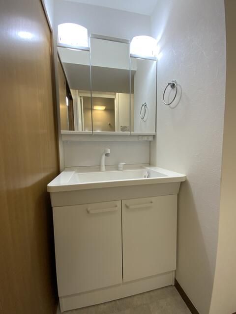 洗面設備　ライオンズマンション大山氷川町　板橋区氷川町