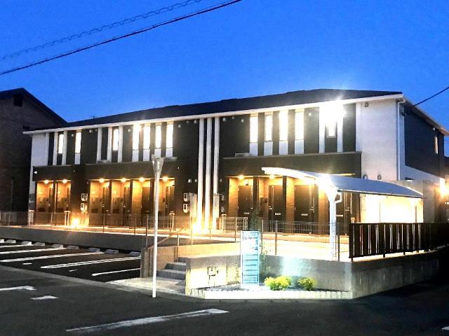 建物外観　外観写真（夜）