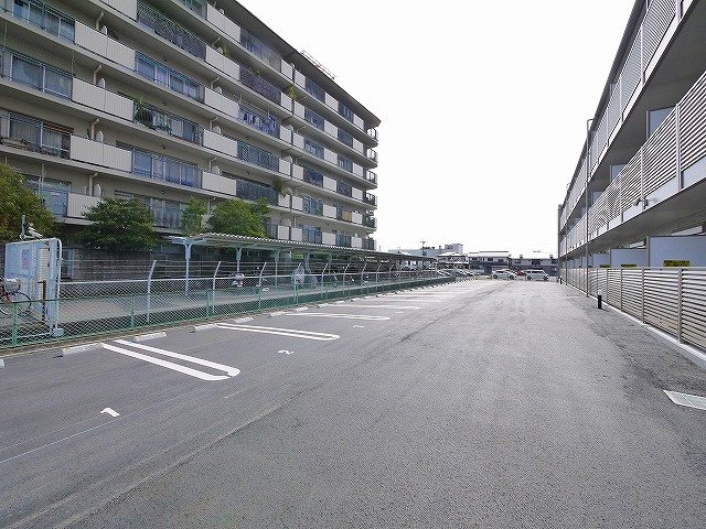 駐車場　駐車スペースもあります