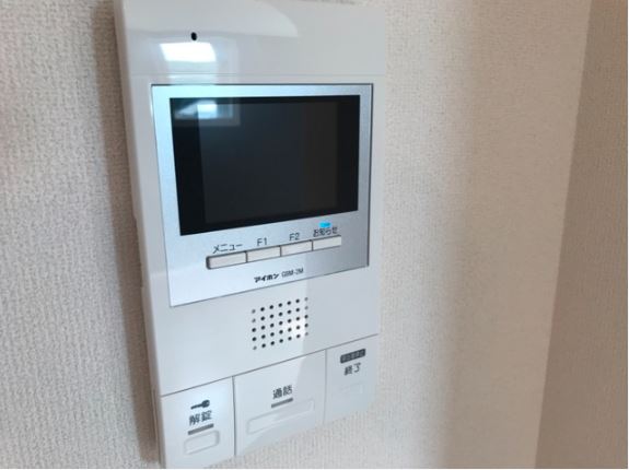セキュリティ　※同物件別部屋（間取り反転タイプ）の内装写真です。