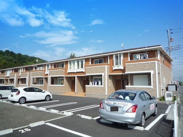 建物外観　落ち着いた雰囲気の外観です