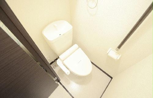 トイレ　備品や設備仕様は号室等により異なります現地をご確認下さい。