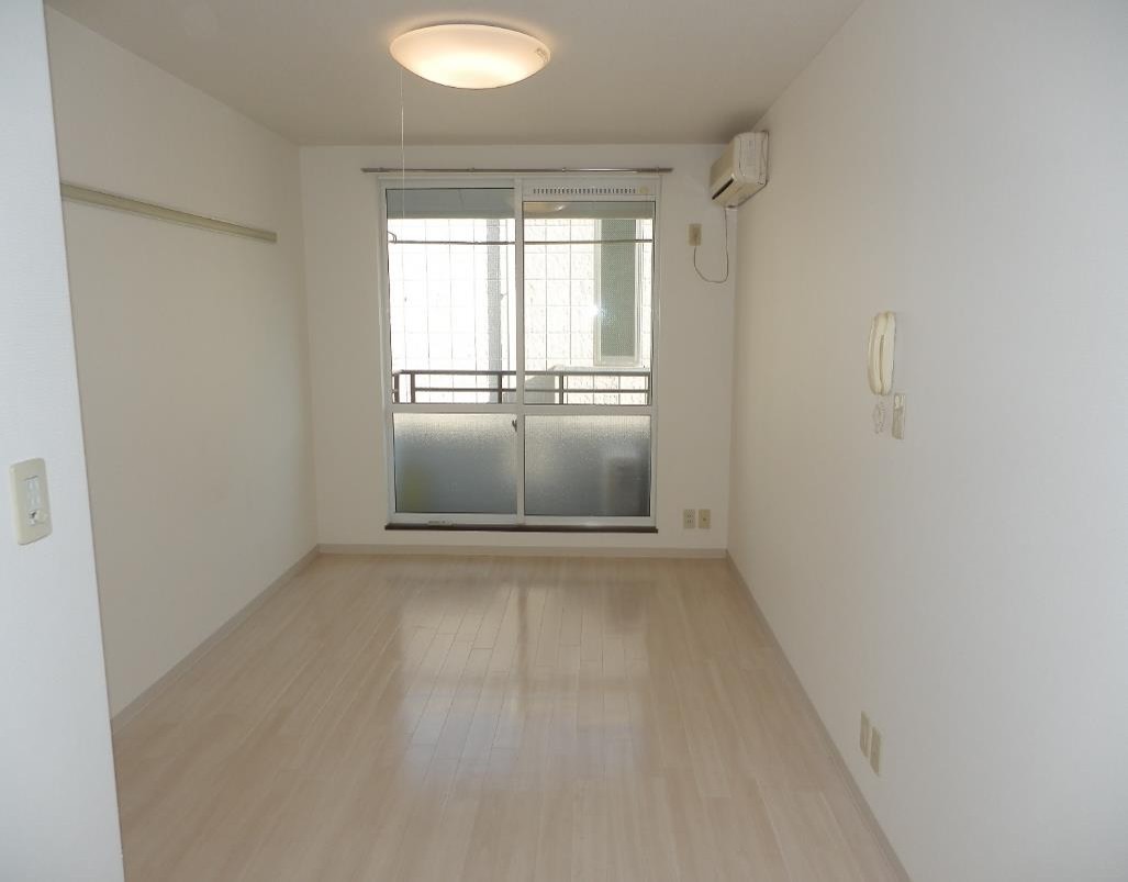 居室・リビング　※　室内写真は前回募集時（または入居前）撮影のものです。