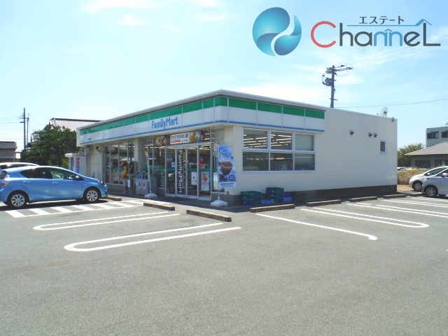 コンビニ　ファミリーマート久留米荒木町店（コンビニ）まで569m