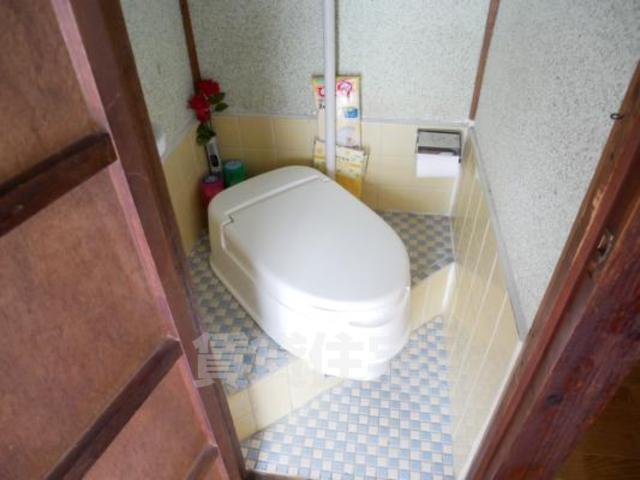 【高石市西取石のアパートのトイレ】