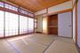 その他部屋・スペース　2階和室　2重窓　空間も8帖以上の広さを体感