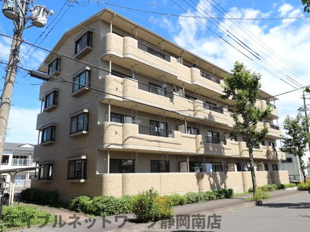 静岡市駿河区高松のマンションの建物外観