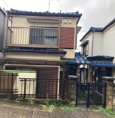 栗原中央貸家の建物外観