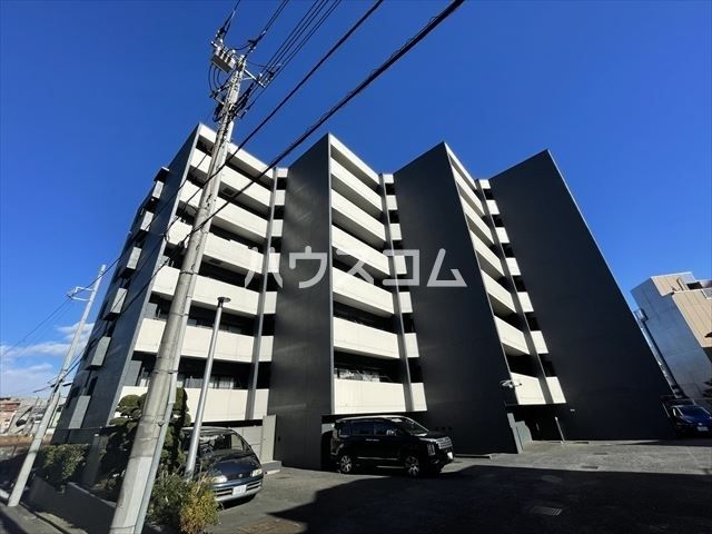 さいたま市南区南本町のマンションの建物外観