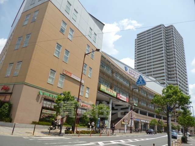 その他　若江岩田駅前行政サービスセンター（その他）まで1103m