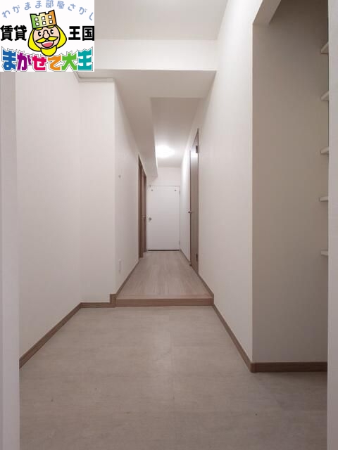 【長崎市寄合町のマンションの玄関】