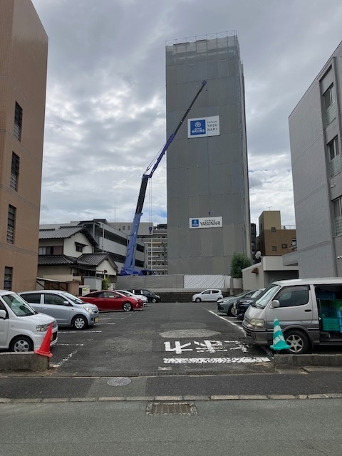 【グレイス東郷駅前の建物外観】