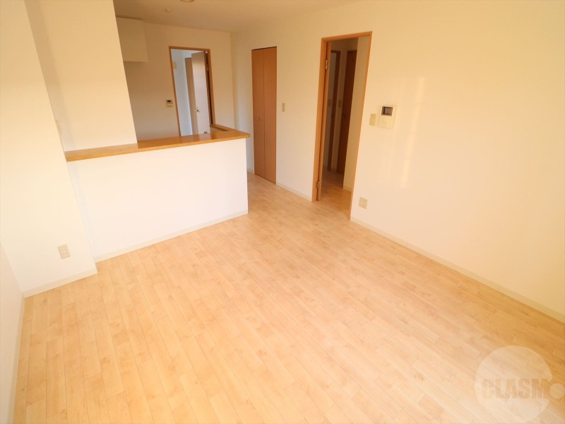 居室・リビング　１２．５帖のリビングルーム