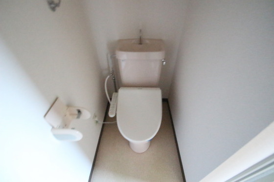 トイレ　※別部屋の写真です