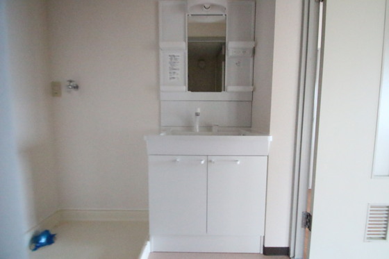 洗面設備　※別部屋の写真です