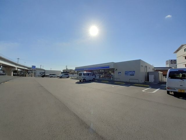 コンビニ　ローソン 野市町西野東店（コンビニ）まで400m