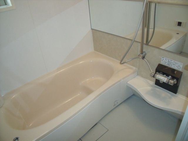 バス・シャワールーム　ゆったり１坪バス