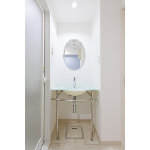 洗面設備　コンパクトで使いやすい洗面所