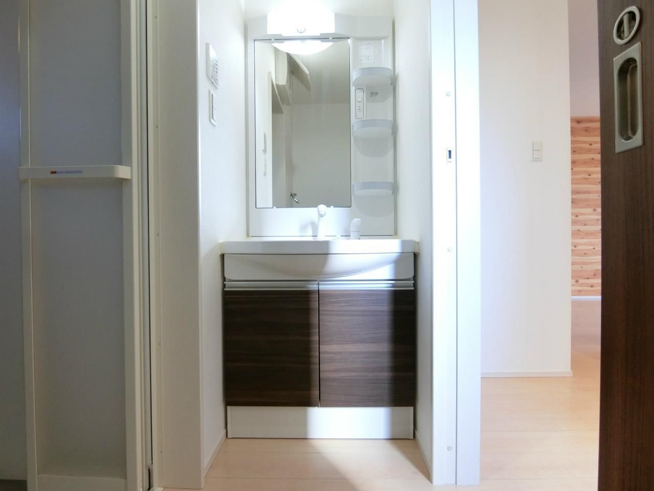 洗面設備　広い洗面スペースです★