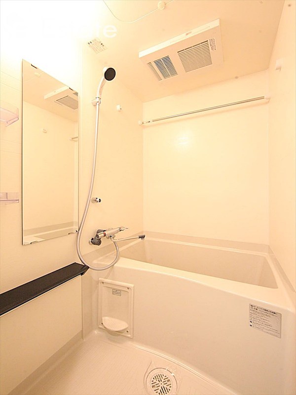 バス・シャワールーム　バスルーム