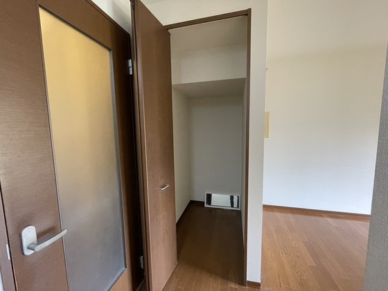 収納　※別号室の写真です。