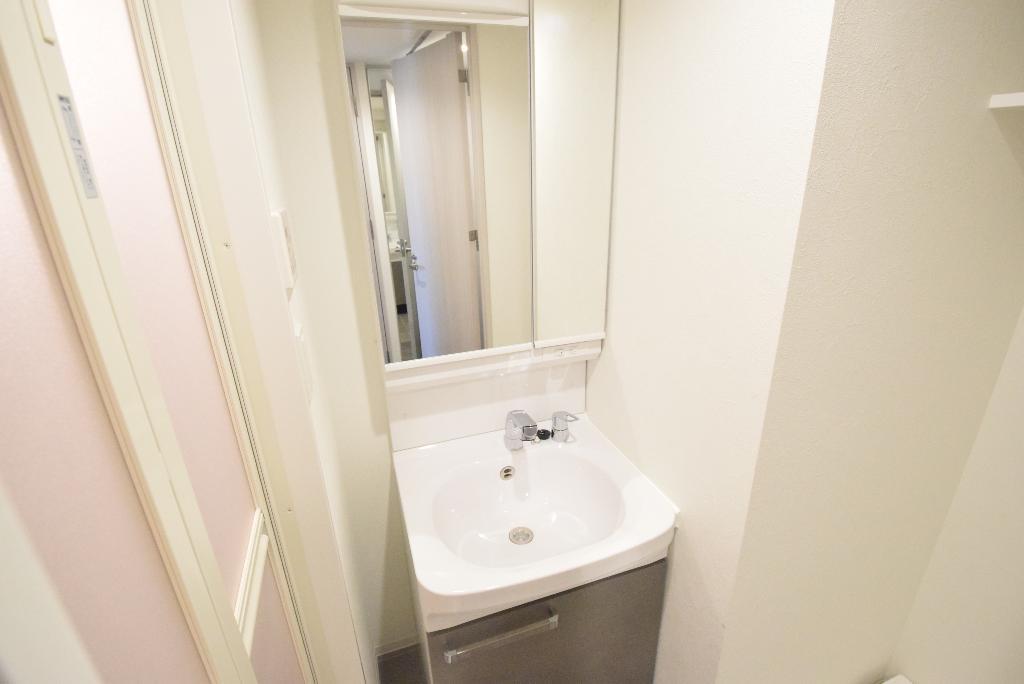 洗面設備　洗髪洗面化粧台