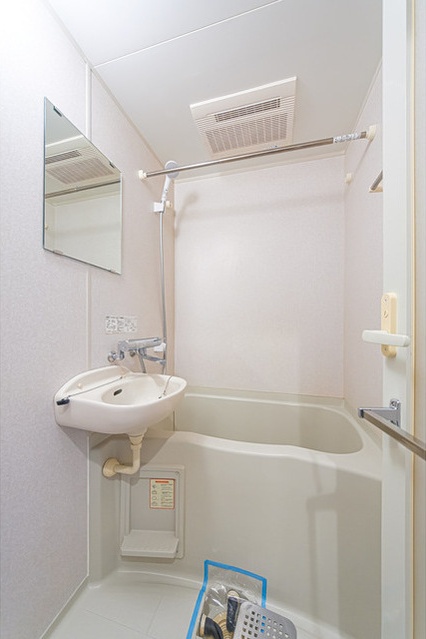 バス・シャワールーム　バス