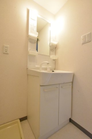洗面設備　別号室の画像です。ご参考下さい