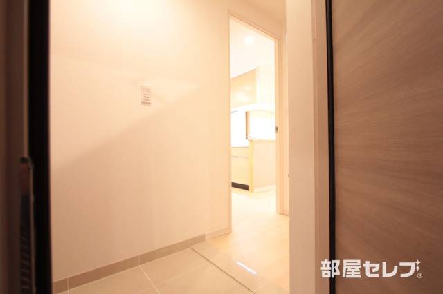 玄関　玄関回りもスッキリしてます