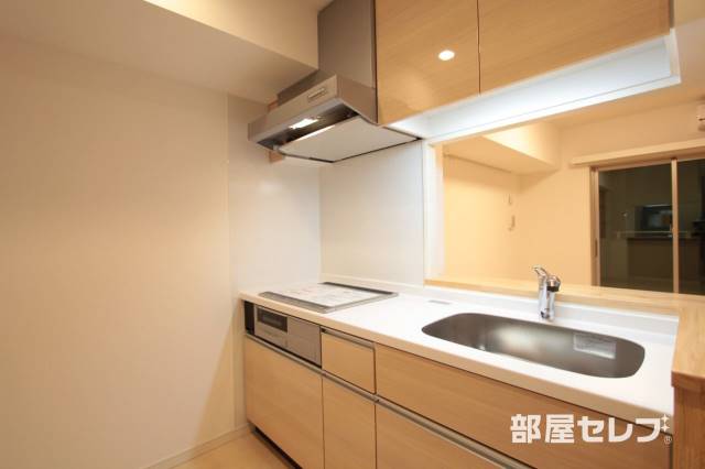 キッチン　キッチンも広いですね