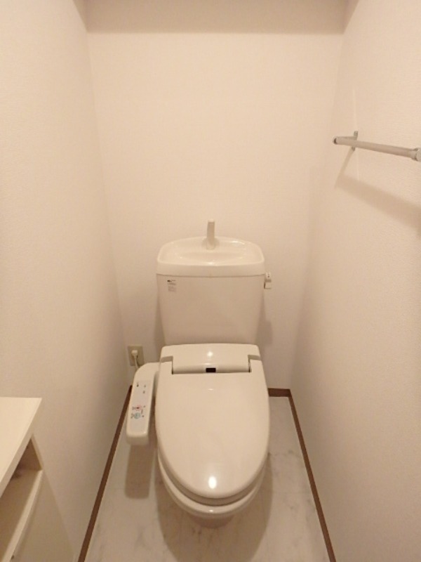 トイレ　図面と現状に相違がある場合には現状を優先