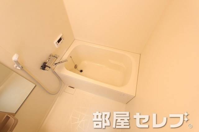 バス・シャワールーム　綺麗で清潔感がある浴室です。