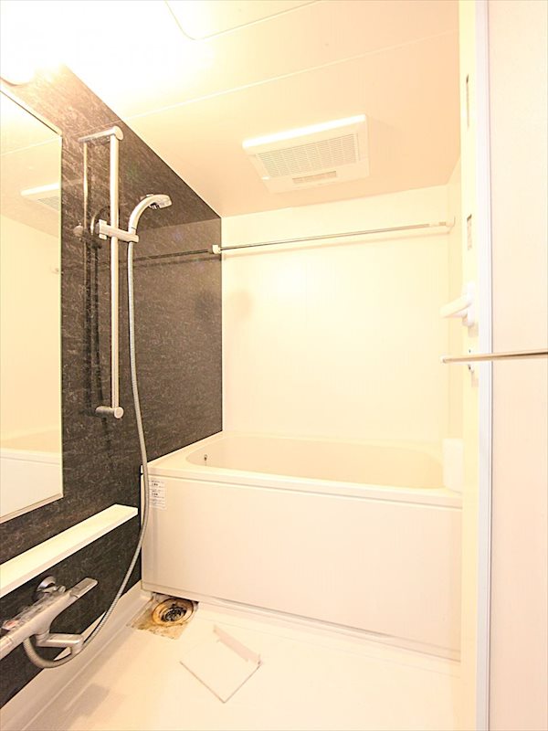 バス・シャワールーム　バスルーム