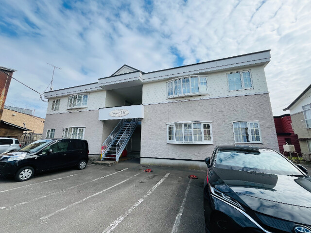 エルカーサ上野の建物外観