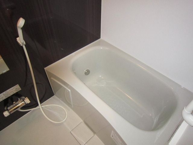 バス・シャワールーム　バスルーム