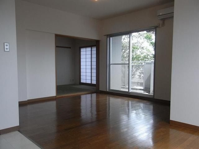 居室・リビング　（別タイプ参考写真）エクセルエヌ・ケー　豊島区南長崎4