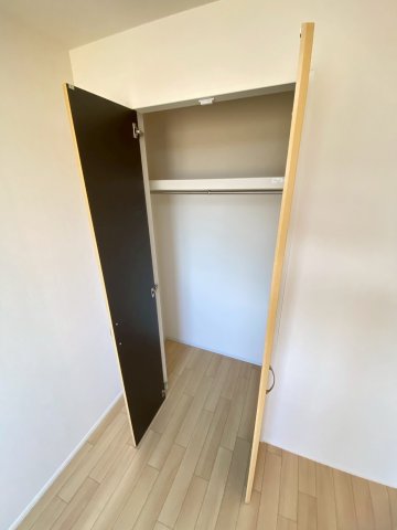 収納　洋室(1)☆