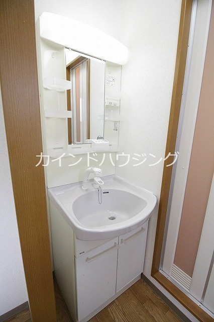 洗面設備　洗髪化粧台