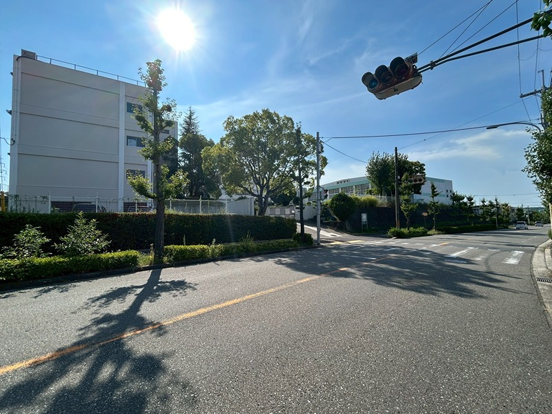 中学校　大阪狭山市立南中学校（中学校）まで1271m