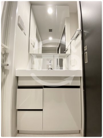 洗面設備　エステムコート難波IVエント　独立洗面台