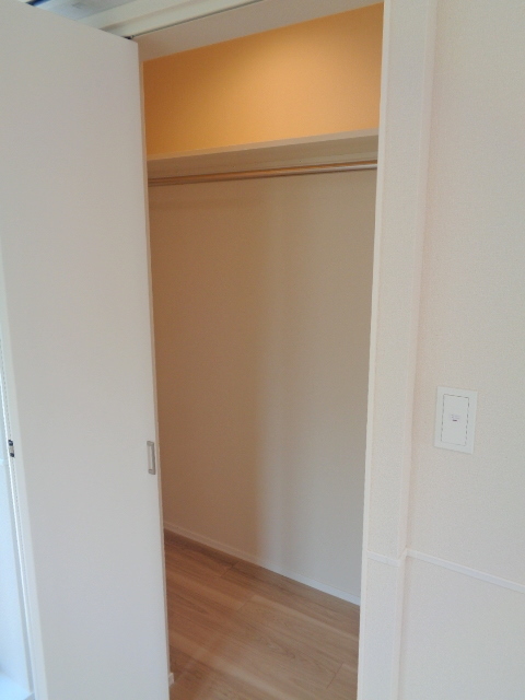 収納　荷物が多くても安心　ウォークインクローゼット