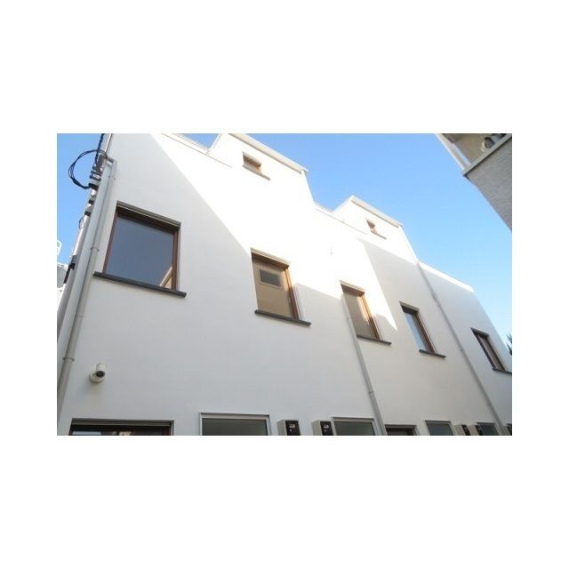 建物外観　お電話でお問い合わせを頂くとスムーズです♪