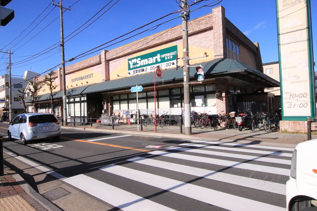 スーパー　ワイズマート北方店（スーパー）まで180m