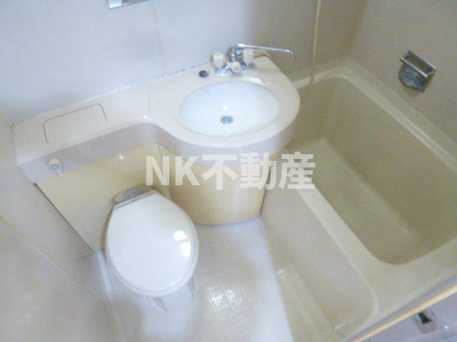 バス・シャワールーム　日々の疲れを癒すお風呂付です