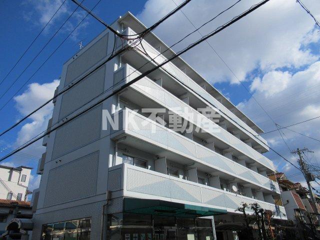 建物外観　落ち着いた雰囲気の外観です