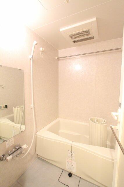 バス・シャワールーム　※別部屋参考写真